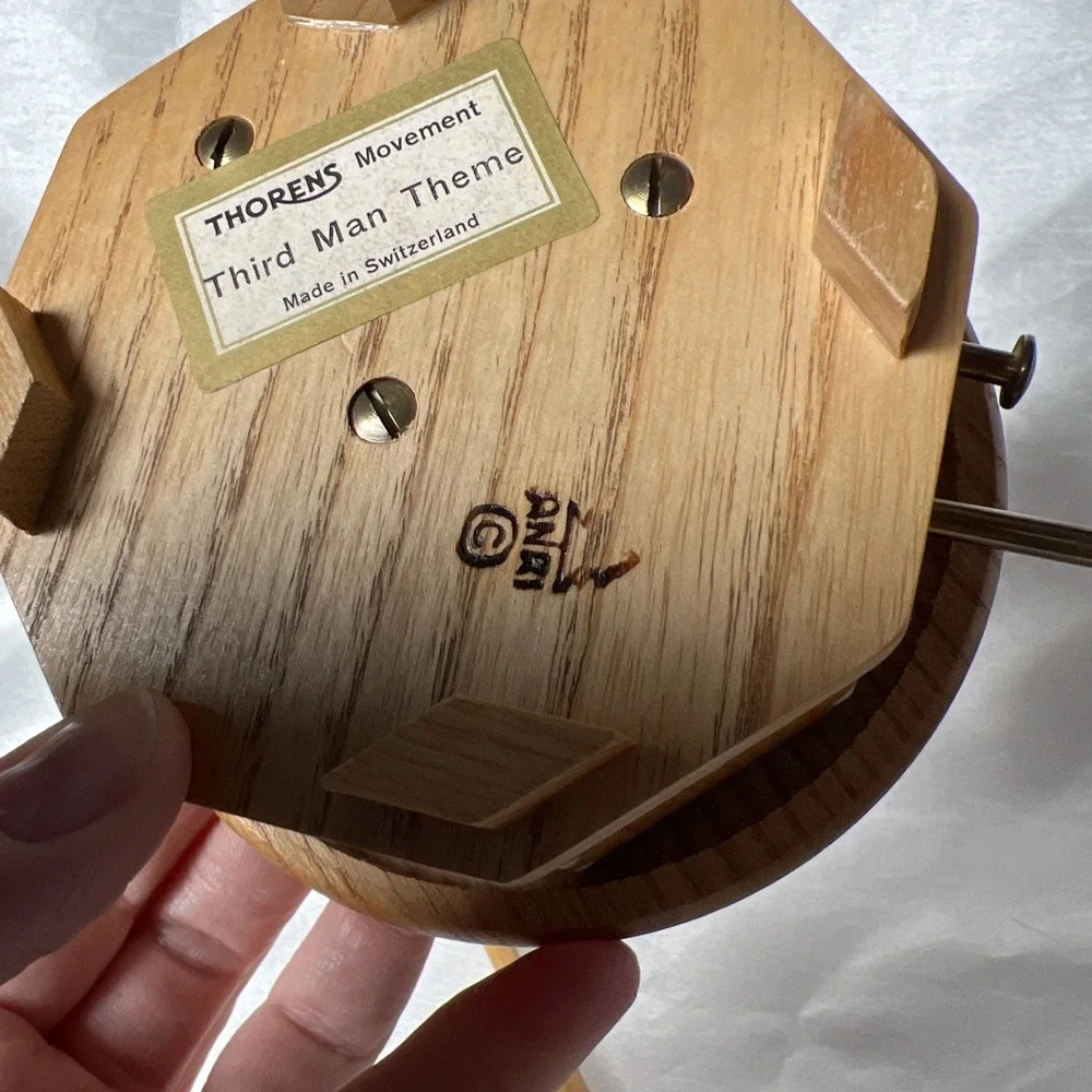 Vintage Music‎ Box Thorens Anri Man Dog,Birds Third Man Theme Switzerland Works!